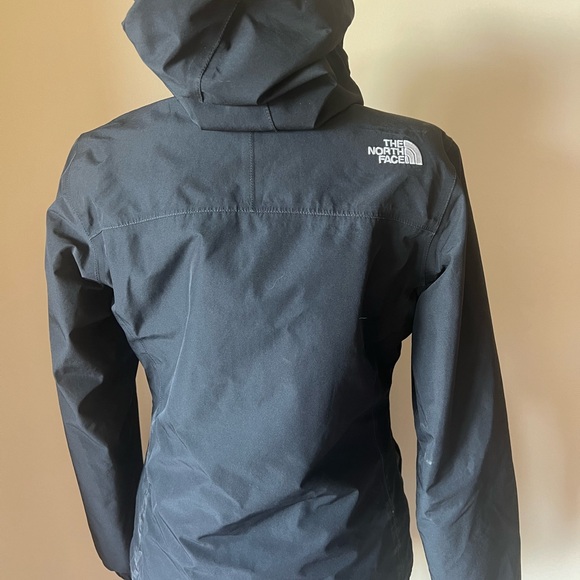 The North Face Black Ski & Snow Jacket - Picture 2 of 8